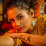 Angana Roy Instagram - তাকিয়ে থাকা মানেই দেখতে পাওয়া নয় #photoshoot #wednesday #postoftheday #fashionshoot #designerdresses #hairstyle #lookbook #eyesmakeup #makeover #lovefromA