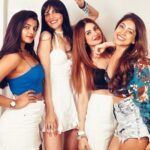 Ashna Zaveri Instagram - Cute but psycho 😝🥰 Fun times with my pretty ladies 👯‍♀️ #girlsnight #therapy #bff