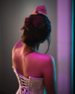 Asmita Sood Instagram - 🧚🏻‍♀️
.
.
.
📸 : @narenballarphotography 
💄: @harshpawar_makeupacademy18 
👱‍♀️: @hairstorybyreshma 
🏢 : @sofitelmumbaibkc 
#testshoot #lights #play #ootd #asmitten