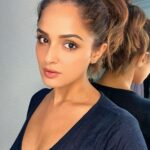 Asmita Sood Instagram - 🙂😏🤯😶‍🌫️🤪😏 #moods #profilecheck