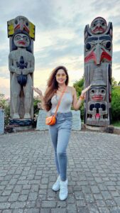 Avantika Khatri Instagram - Canada You Beauty !! 😍🇨🇦 Never say “No” to Adventures, Always say “Yes”, otherwise you’ll lead a very dull life !
.
#KudiAK #AK #in #canada #kaneda #adventures #of #a #lifetime #granville #island #vancouver #whiterock #beautifulcountry #south #surrey #avantika #khattri #filmmaker #india #canada #northamerica #bollywoodactress #producer #actress #filmdirector #filmmaker #celebrity #avantikakhattrilatestpics #avantikakhattri @directors_visions @avantikakhattri