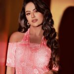 Avika Gor Instagram - #1920 #promotions in full swing!!! Photography @amitkhannaphotography Makeup: @komalkumavat_makeovers Hairstylist: @rutuja_hairstylist Outfit: @athenalifestyle.in Brand PR: @socialpinnaclepr Stylist: @styling.your.soul Studio: @krazyfox_studio
