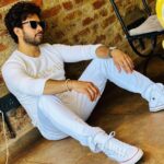 Bharath Instagram - 🤍🤍🤍 ✌️😎