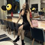 Catherine Tresa Instagram - To more of what makes us all smile in 2023❤️... #happynewyear #blackismyhappycolor #mebeingme #watchingtheyearsflyby