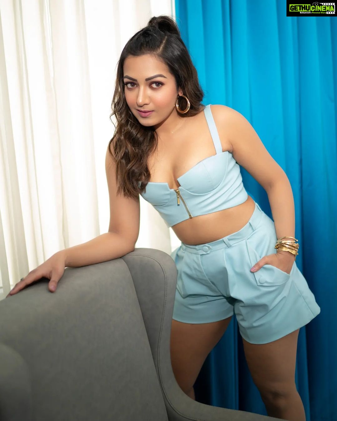 Catherine Tresa Xxx Hd Videos - Actress Catherine Tresa HD Photos and Wallpapers July 2023 - Gethu Cinema