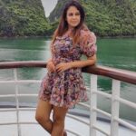 Chandini Tamilarasan Instagram - The best way to spend a holiday is to laugh, love, and create beautiful memories 😍 Travel partner @nanda_offl 😘😘 #paradiseelegancecruise #halongbay #halongbaycruise #halongbayvietnam #chandinitamilarasan #chandini Halong bay Vietnam