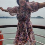 Chandini Tamilarasan Instagram - The best way to spend a holiday is to laugh, love, and create beautiful memories 😍 Travel partner @nanda_offl 😘😘 #paradiseelegancecruise #halongbay #halongbaycruise #halongbayvietnam #chandinitamilarasan #chandini Halong bay Vietnam