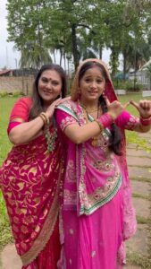Dipika Chikhlia Instagram - First reel with @dipikachikhliatopiwala mam😘😘😘

Don’t forget to watch us in #dhartiputranandani on @nazaratvofficial from 21august 8:30pm🥰 

📹 - @ar_111ash 

.

#shagun #shagunsingh #dipikachikhlia #sitamata #dhartiputranandani #nazar #showeryourlove #instagram #instagrampost #reels #reelsinstagram #explorar #fyp