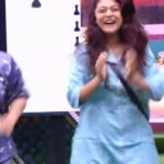 Falaq Naaz Instagram - Blessing your morning with Falaq's pure awesomeness! 😍✨🩵 Stylist: @__snehasharma___ Outfit: @banno.swagger @endemolshineind @officialjiocinema #FalaqNaaz #biggbossott2 #bbqueenfalaq #falaqforthewin #trending #womaniya