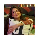 Falaq Naaz Instagram - #FalaqNaaz helping us fight the mid-week blues 🥹❤️ #Falaq #BiggBoss #BiggBossOTT2 #FalaqKiFauj #FalaqInTheBiggBossHouse #womaniya @officialjiocinema @vootselect @endemolshineind @beingsalmankhan