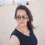 Falguni Rajani Instagram - #beachvibes #beach #reelsinstagram #reelkarofeelkaro #vietnan #mykhebeach #danang #vietnam #solotraveller #backpackerslife #nomad #funnyreels #viralreels #viralvideos