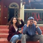 Fatima Sana Shaikh Instagram - @_riasingh_ You are mad! Filming with you was such a wholesome experience❤️ Thank you so much for your love and madness. The whole team was such a joy to work with ❤️❤️ Taj was truly very special 👑 Thank you @vizdumb for giving us taj