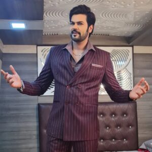 Ganesh Venkatraman Instagram - The World of MUKESH 💸💸⚡️⚡️

#behindthescenes
#varisublockbuster
#30yearsofvijayism
#thalapathyfanforever
#thalapathyvijay
#varisupongal‌ 
#anactorslife
#shootingspot
#Tamilcinema
#thalapathyfanforlife
#photodump