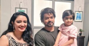 Ganesh Venkatraman Instagram - The biggest #Thalapathy fan in my family is also the youngest... my 3 yr old daughter Samaira 😍

And she was the happiest meeting her favorite #vijay uncle 😊

Thank u Vijay anna for going out of ur way in making each of ur fans feel so special.. no wonder u r the King of everyones hearts❤❤ #enganenjinadhipathy

@prettysunshine28
#thalapathyfan

#thalapathyvijay

#varisupongal‌ 

#varisublockbuster