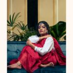 Gayathrie Instagram - Photography: @linsonantony_ Cinematography: @vivekpremsingh Editing: @premraj________ Stylist: @story_of_esther Retouch: @mystical_tweak MUA & Hair: @rgmakeupartistry Outfit: @qaleeziya Photography team: @jijith_m_j Production: @roosakiproduction Shot for @she_india Concept art: @zouthking Content: @deepthi_karat Content design & edit: @slowbharath #fashion #photography #conceptdesign #womensday #fashiondesigner #fashionmodel #mensturation