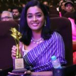Gayathrie Instagram - Thank you to the jury at #thecornerseatsinternationalfilmfestival and @jayatvofficial , for giving me this award for #Maamanithan ! @seenuramasamy sir! Thank you for giving me Savithri! I'm forever indebted!