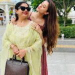 Hiba Nawab Instagram - Happy happy birthday mummaaaa♥️♥️