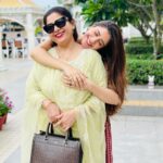Hiba Nawab Instagram - Happy happy birthday mummaaaa♥️♥️