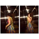 Isha Talwar Instagram - Rangeeli Bijlee says “Talk to the 🖐️”… ! Promotion day 2 for Saas bahu aur 🦩 Shot by @yugammonga Make-up @nikitashak Hair @hairmovesartistry Stylist @sobia93 Skirt @shopdrawn Jewellery @the.olio.stories #circusoflife🌈