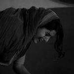 Isha Talwar Instagram - Beginning with Shringara - ending with Shringara and everything else that happens in between!! Navarasa Sadhana @natanakairali by Guruji Venu G .. miss you Guruji ! Thank you for changing the course of my life ❤️❤️❤️ #abhinaya Photographs by @manojparameswaran 🤍 Natanakairali