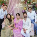 Ishita Dutta Instagram - One with Friends 💜💜💜 #godhbharaiceremony 💜 🧿