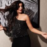 Ishita Dutta Instagram - Finding comfort in the chaos… Styled by: @styleitupbyaashna Shot by: @vishalpaul.me Outfit by: @fashionique.couture Rings: @inayatfashions Makeup: @punya.makeupandhair Hair: @divyachaudhary024