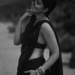 Ishita Dutta Instagram - Coz I love b&w 🖤