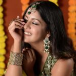 Ishita Dutta Instagram - Happy #makarsankranti 🪁 Styled by: @styleitupbyaashna Shot by: @deepak_das_photography Outfit: @shriomgee Jewellery: @maxplus_jewels Hair & Makeup: @makeoverbysejalthakkar @celebsmakeupbysejal