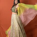Ishita Dutta Instagram - Happy #makarsankranti 🪁 Styled by: @styleitupbyaashna Shot by: @deepak_das_photography Outfit: @shriomgee Jewellery: @maxplus_jewels Hair & Makeup: @makeoverbysejalthakkar @celebsmakeupbysejal