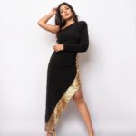 Ishita Dutta Instagram - Cause am feeling….. Good 🖤 Styled by @natashaabothra Team @priyankaa.a_91 @mausmi_mitra_ Outfit @nikhilthampi @labelrsvp Rings @tuluaindia Earrings @cherryblossoms.designs Hand Cuff -@womencode.in Photographer @ashish_ojha_photography
