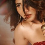 Iswarya Menon Instagram - Cuz it’s my birthday 🤑❤️‍🔥🔥 . 📷 @storiesbypreetham Styling @preethinarayanan @affordy_closet Makeup @ramya_mua Hair @saree_drapist_kalai_hairstyle @pepperfry_official @ ECR road