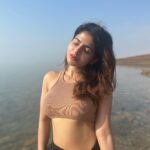 Iswarya Menon Instagram - Salty winds & messy hair 🤌🏼 . #deadsea #jordan