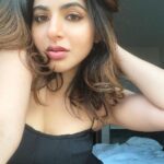 Iswarya Menon Instagram - Hey hey hey!!! Did you miss me ??? Been a week , so just Checking up on you 💋♥️