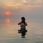 Iswarya Menon Instagram - Sunset by the Dead Sea 🌅🌊 . #deadseajordan