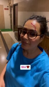 Kamya Punjabi Instagram - MAA ❤️ 
Aap chahe jitne bhi bade ho jao ek maa ke liye aap uske chhote bachhe hi rahoge 🫶 
Kaise bole padi Lag gaya meri bachhi ko ❤️
