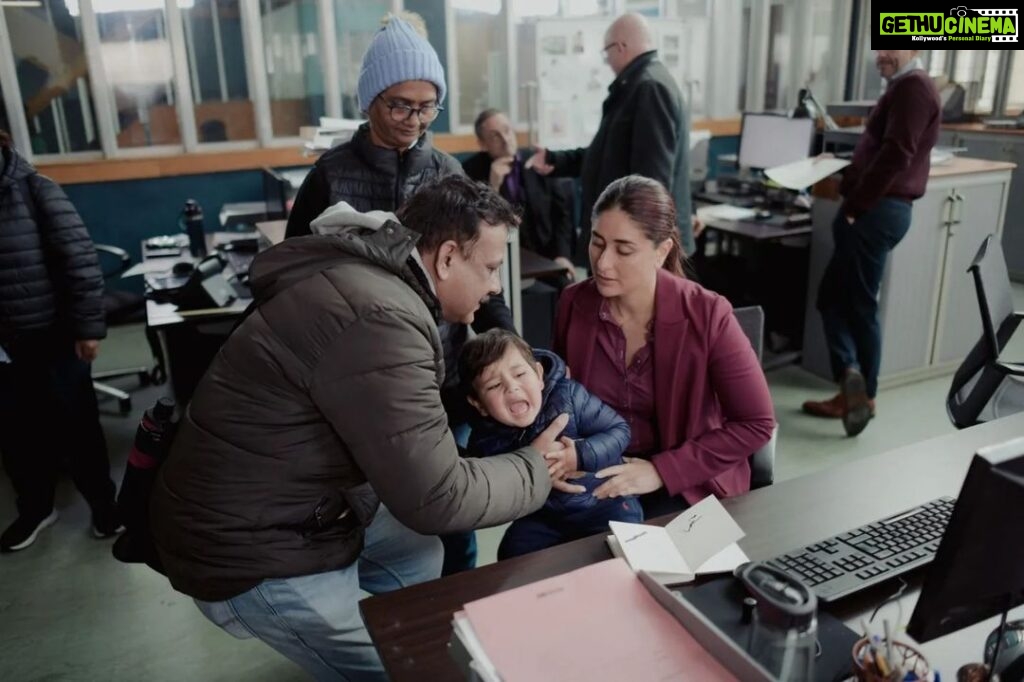 Kareena Kapoor Instagram - Doesn't want to leave my lap... this situation will soon reverse ♥️ I love you with all my heart and soul, my Jeh baba! Happy Birthday son ♥️ Thank you, @khamkhaphotoartist, for capturing this precious moment on our TBM set in London, 2022 ♥️ Forever and more ♥️