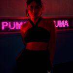 Kareena Kapoor Instagram - 🧡🖤 permanent mood Click the link in bio to check our favourite styles. #PUMAxKAREENA #Ad