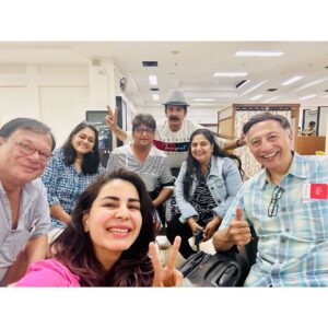 Kirti Kulhari Instagram - #khichdimadness ❤️

@hatsoffproduction @jd_majethia @mua_anuradharaman @raksha.kumawat @teja.teja_ @imitrayan @instafalguni #aatishkapadia #supriyapathak #anangdesai #vandanapathak #rajiv #keith