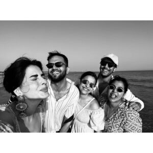 Kirti Kulhari Instagram - #khichdimadness ❤️

@hatsoffproduction @jd_majethia @mua_anuradharaman @raksha.kumawat @teja.teja_ @imitrayan @instafalguni #aatishkapadia #supriyapathak #anangdesai #vandanapathak #rajiv #keith
