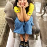 Madhurima Tuli Instagram - A lil late on this trend but waiting in vanity makes you do all the crazy trend 😂☺️❤️ #trendingreels #reels #reelitfeelit #reelsvideo