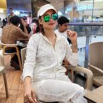 Madirakshi Mundle Instagram - "I don't go by the rule book… ... 👓 @mrchasmawala.in @hashtageyewears