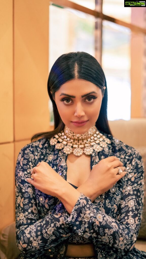 Mamta Mohandas Instagram - Just 💙 📸 @faisal_tirz MUA @renjurenjimar Outfit @silkycalicut & Jewelry @thangals_jewellery_ Grand Hyatt Dubai