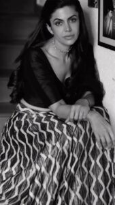 Mandira Bedi Instagram - Shot with the artist, @rafique_sayed after more than 2 years. And the results were vastly different from what we have ever done before. His work is a whole different mood. It’s #poetry Thank you @jui_themakeupartist for making me look like a lady again…!! ❤️❣️🙏🏽🧿
Photographer: @rafique_sayed ❤️
Hair and makeup: @jui_themakeupartist ❤️