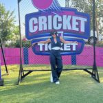 Mandira Bedi Instagram - And #cricketkaticket has kept me on my feet ! It would be fair to say that #Talegaon , #vardha has seen some action! 😅😅 Great fun, food and feels at the #rajastanroyalsacademy ! ❤️❣️ @colorstv @rajasthanroyals @fazila_sol @solproductions_ @appukhera @jayasharma6164 @jui_themakeupartist @cricketaakaash @sidlahiri @ayootaran @romibhinder @muralikartik @zahabiaabid