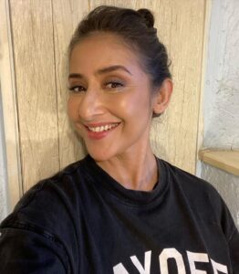 Manisha Koirala Instagram - A holiday is an opportunity to journey within. It is also a chance to chill, to relax. It is when I switch on my rest mode!!! #happy #holidayseason #holidaymood