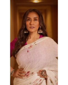 Manisha Koirala Instagram - I have always stood for being clear what one really wants from life and working hard to achieve that goal.. #fullfilledlife #findyourself #followjoy #onelife