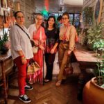 Manisha Koirala Instagram - When a dear friend visits I always treat them out in @sohohouse it has become my favourite place for gym,meetings or dinners.. if I had my way I d be hanging out here whole day 🤪 I just love the vibe of some places..it’s young,enigmatic,vibrant..aesthetics & music is to my taste !!but having said that I m on the spree of discovering other interesting places in the city..since I hv few days off shooting !! #mumbaimerijaan #friendslikefamily #sohohouse #chillin Mumbai, Maharashtra