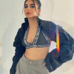 Miesha Saakshi Iyer Instagram - The story of Two pants and a top 🫰🏻