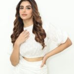 Miesha Saakshi Iyer Instagram - Who doesn't love a gorgeous hair colour makeover? I'm currently obsessed with my hair transformation with @loreapro. It's their French Balayage which blends seamlessly and is super easy to maintain A huge thank you to my hairdresser from @looksunisexsalon who helped me choose the right shade for my hair which is the Classic Mocha. So guys go visit the nearest L'Oréal Professionnel-partnered salon and get your personalized French Balayage 🤍 #AD #FrenchBalayageIndia #MyFrenchBalayageIndia @lorealpro @lorealpro_education_india