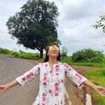 Mouli Ganguly Instagram - Embracing life 🤗